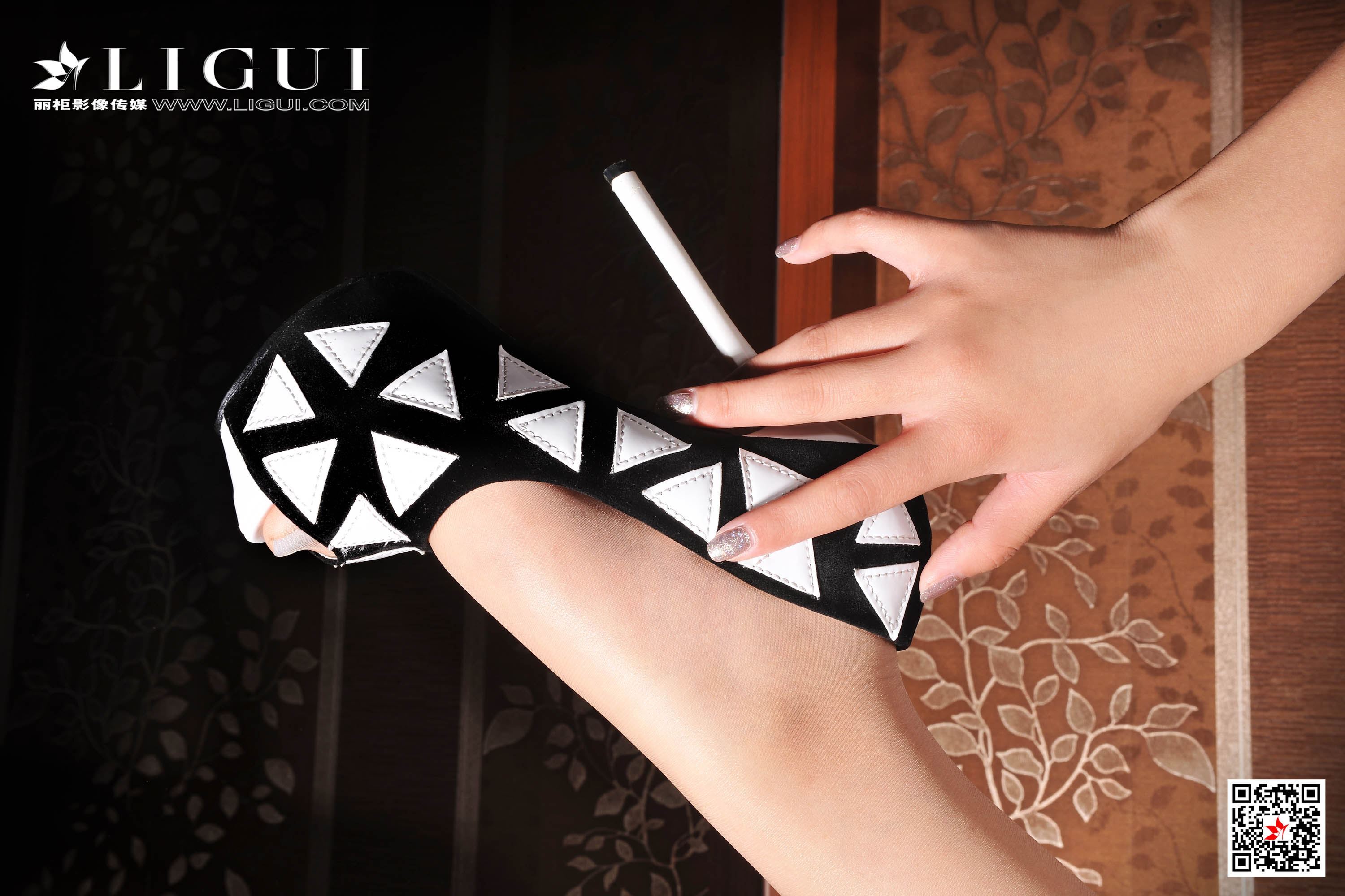 Ligui丽柜  2020.12.13 amily